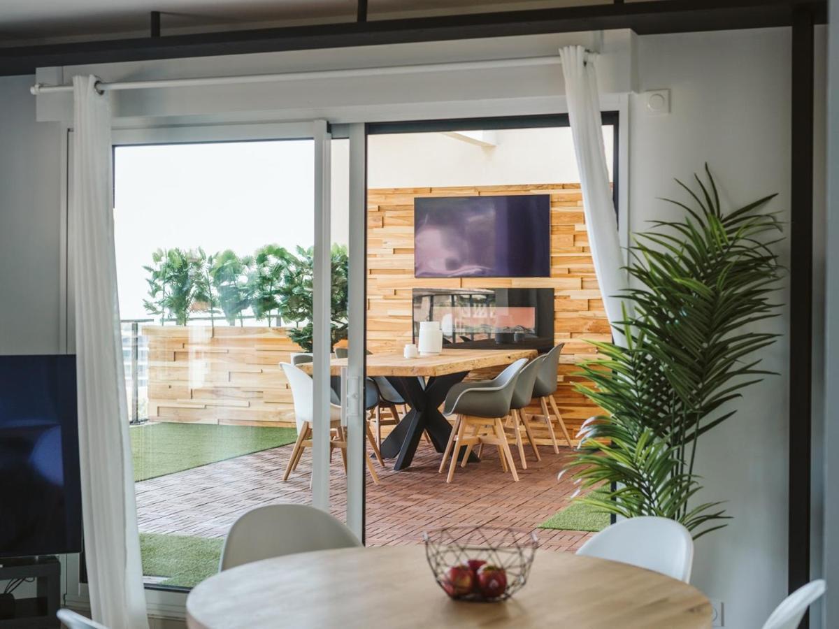 شقة Monaco View, Pool, Garage, 100 M2 Terrace بوزولي المظهر الخارجي الصورة