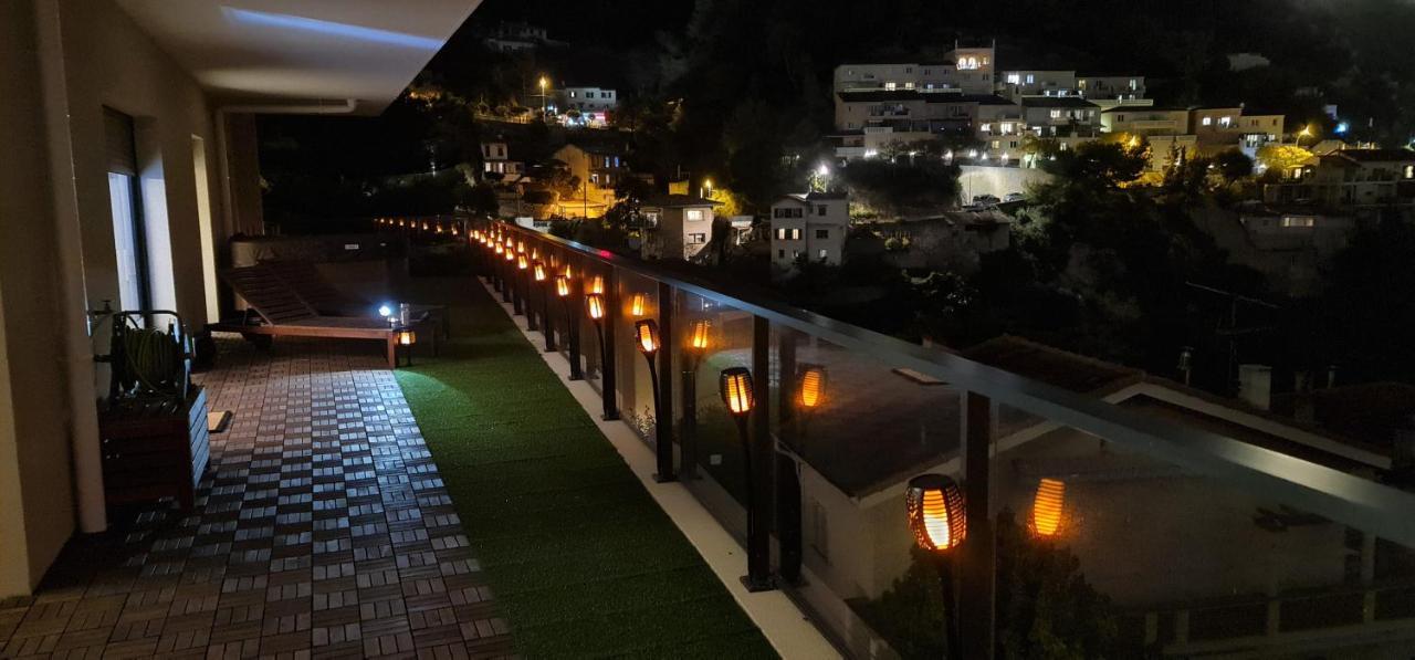 شقة Monaco View, Pool, Garage, 100 M2 Terrace بوزولي المظهر الخارجي الصورة