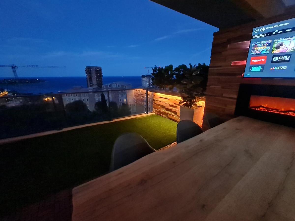 شقة Monaco View, Pool, Garage, 100 M2 Terrace بوزولي المظهر الخارجي الصورة