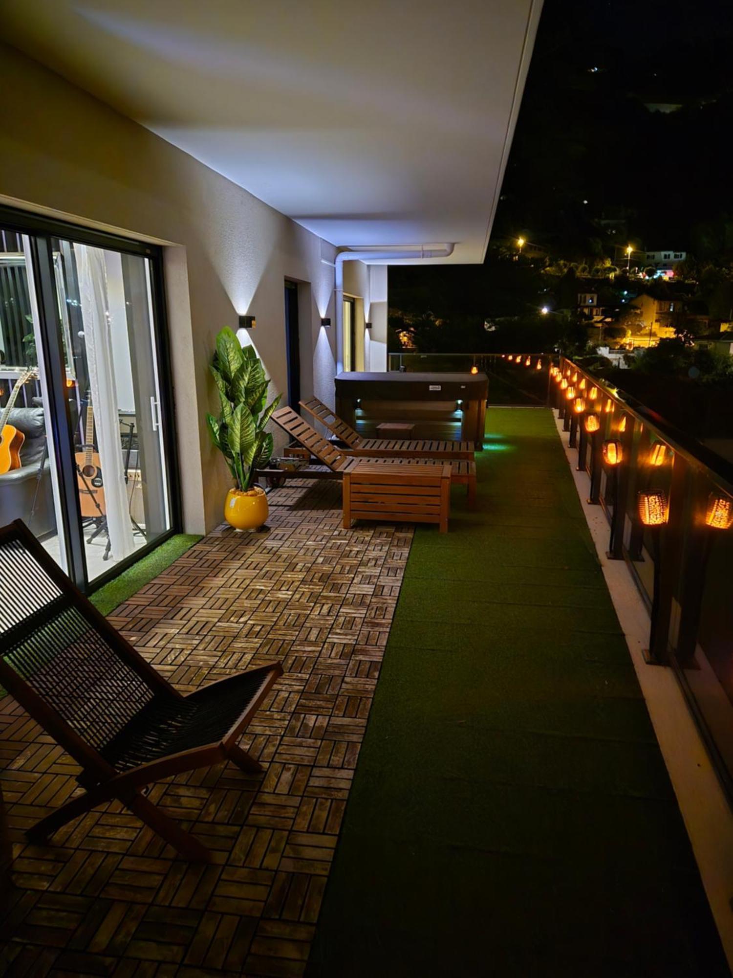 شقة Monaco View, Pool, Garage, 100 M2 Terrace بوزولي المظهر الخارجي الصورة